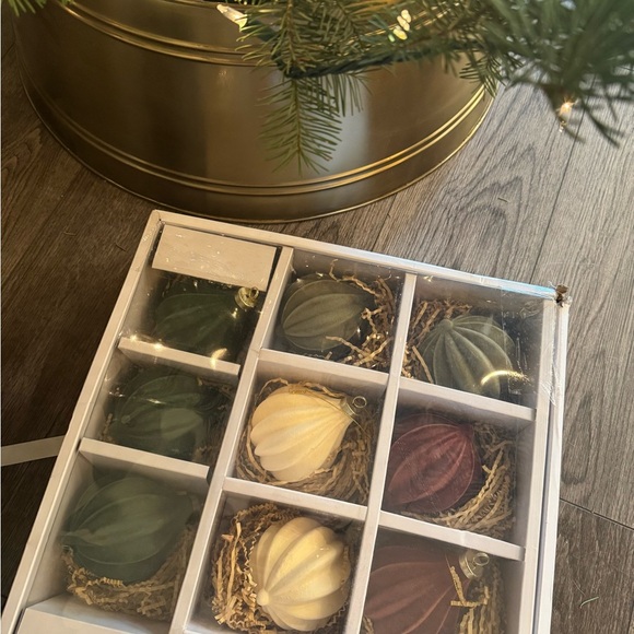 Set of 11 Velvet Decorative Ornaments Multicolor - Threshold Studio McGee - Picture 5 of 5